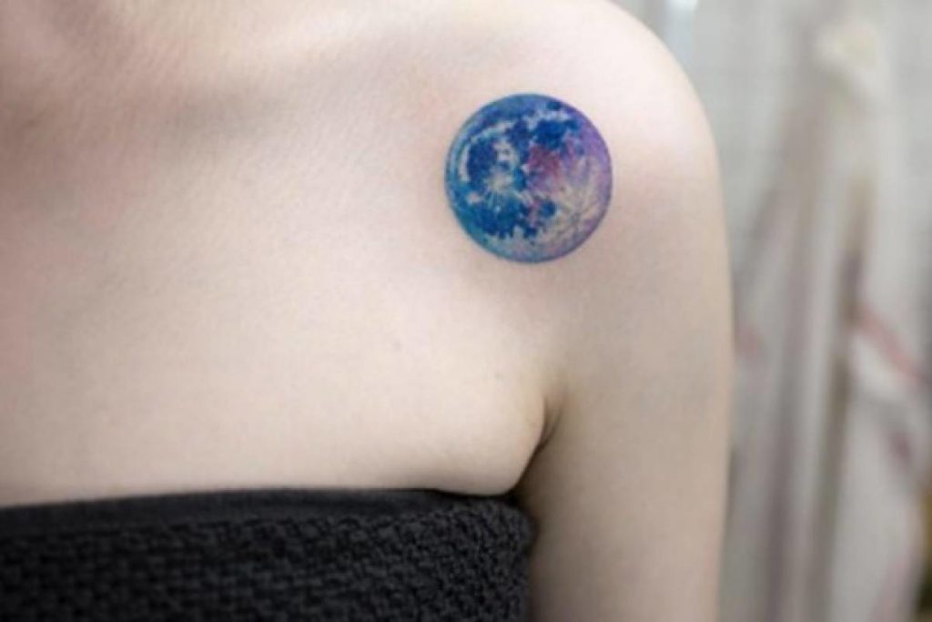 galaxias en tatuajes