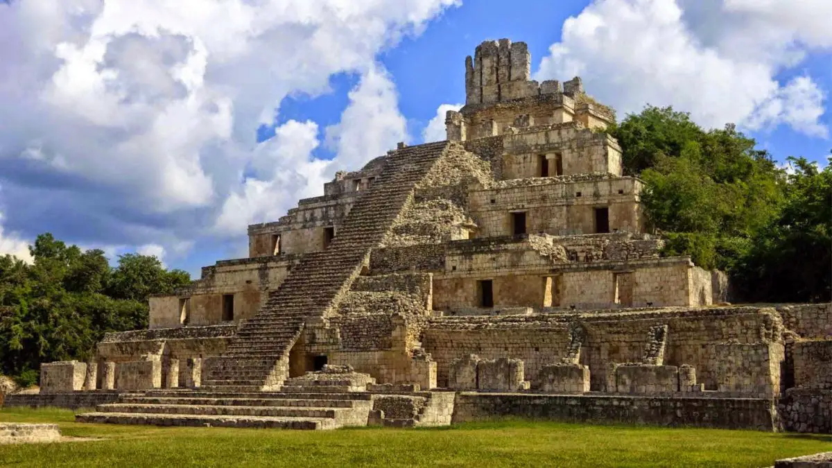 Astronomía azteca para las edificaciones importantes