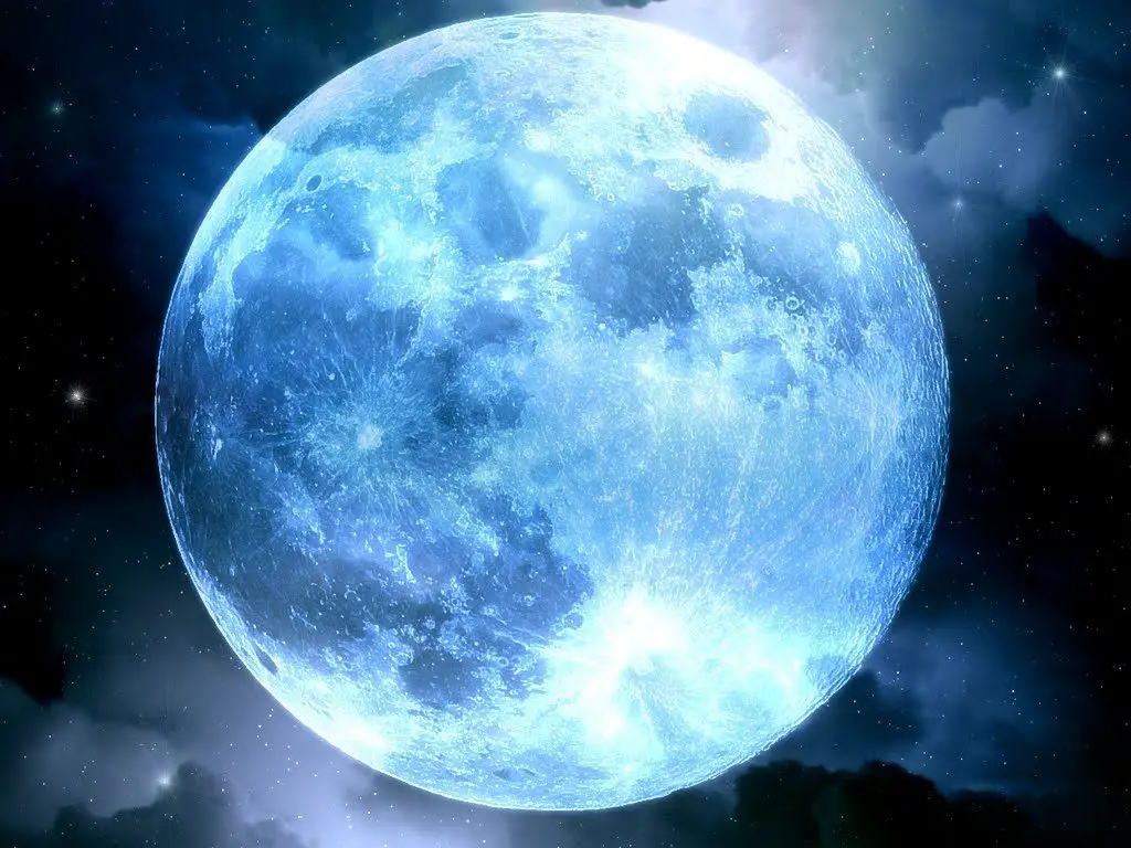 De qué tamaño es la luna