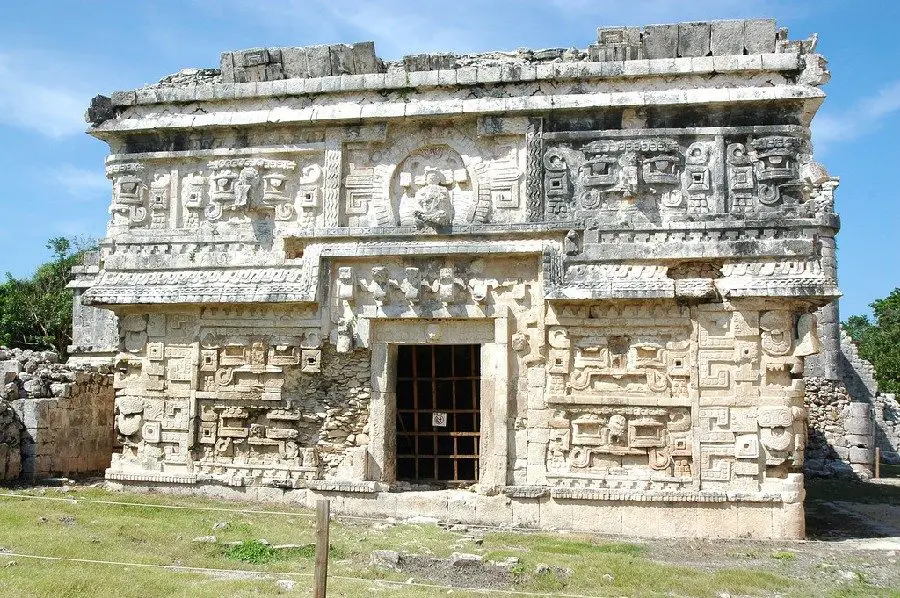 vestigios de las constelaciones mayas