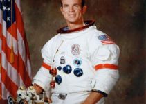 astronauta americano david scott