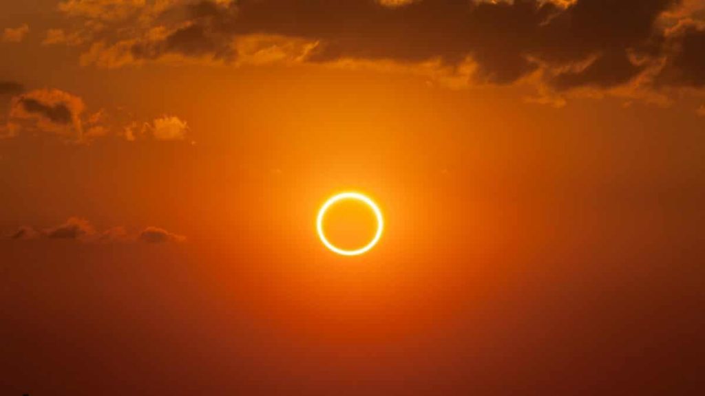 Fases o ciclo del sol eclipse